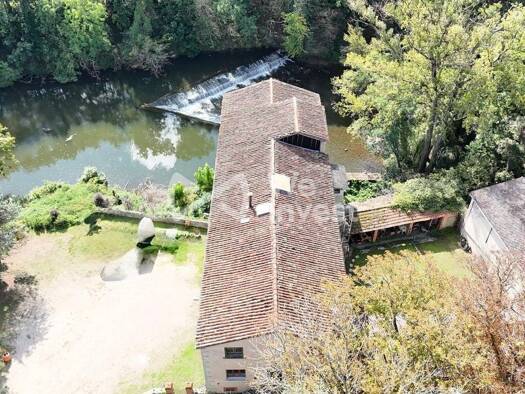 Maison à vendre 319 000 € 6 pièces 4 chambres 300 m² 24 311 m² de terrain Rural Nord et Rural Est Castres 81100