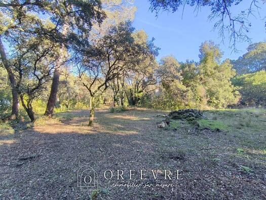 Terrain constructible à vendre 410 000 € 2 000 m² de terrain Les Garrigues Castries 34160