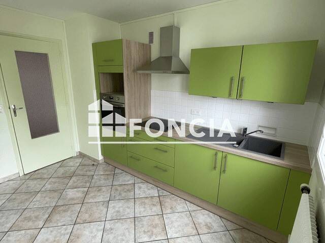 Appartement 3 pièces 79 m² · à Charleville-Mézières · 79,4 m² · 685 €