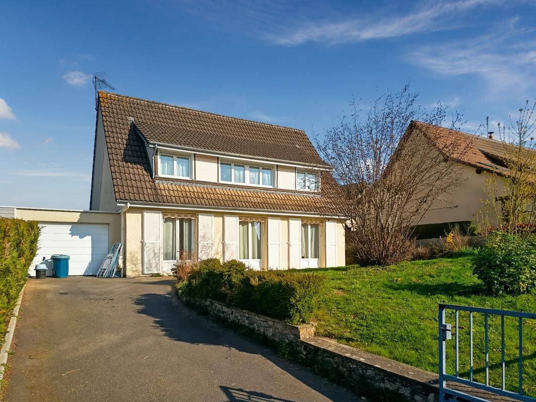 Maison 4 pièces 93 m² · à Cerisé · 93 m² · 159 000 €