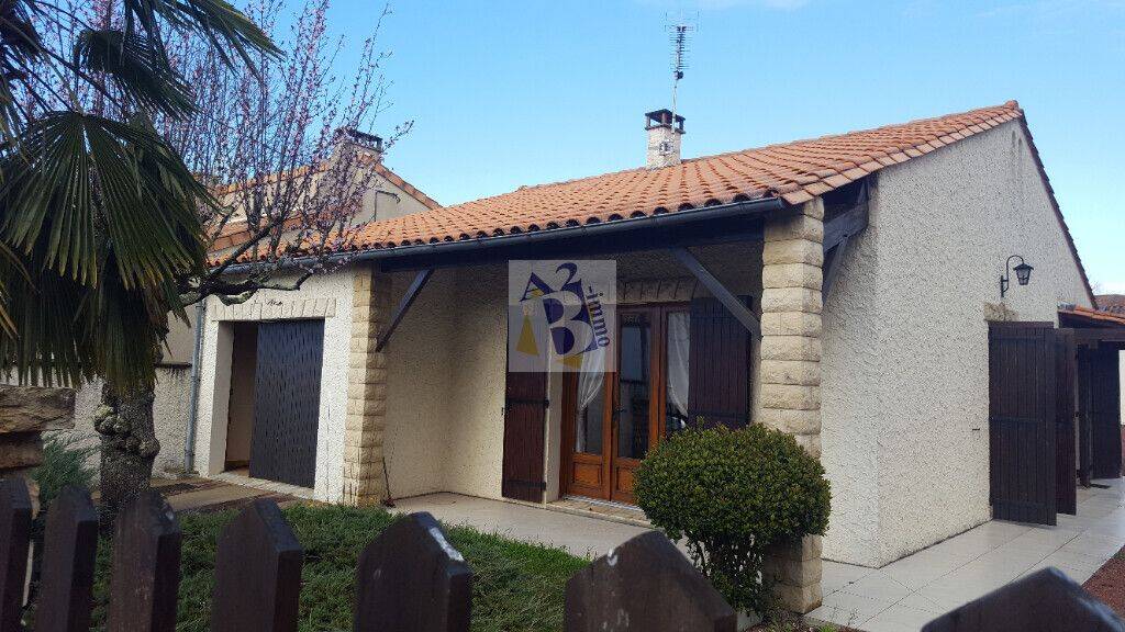 Maison 3 pièces 86 m² · à Soyaux · 85,8 m² · 645 €