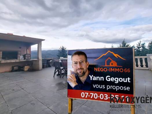 Maison de plain-pied à vendre 325 000 € 5 pièces 4 chambres 106,2 m² 771 m² de terrain Est Prades 66500