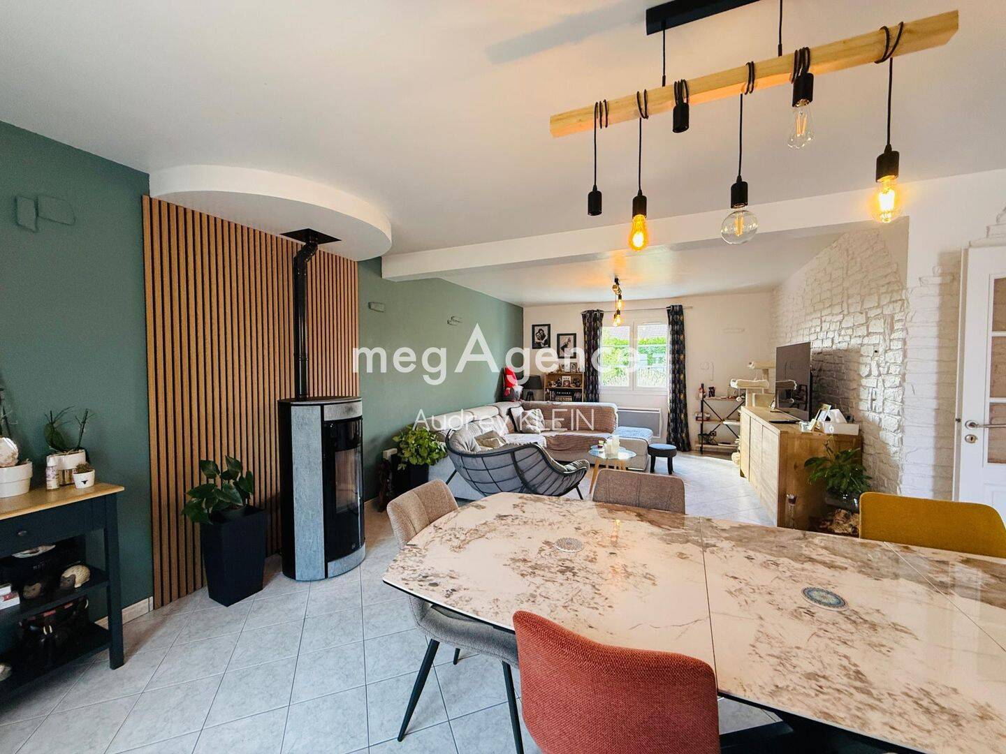Maison 7 pièces 166 m² · à Plessis-Saint-Jean · 166 m² · 312 000 €