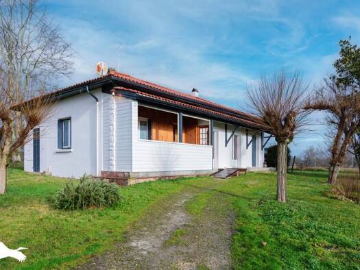Maison de plain-pied à vendre 159 000 € 4 pièces 3 chambres 102 m² 3 035 m² de terrain Castelnau d'Auzan Labarrère 32440