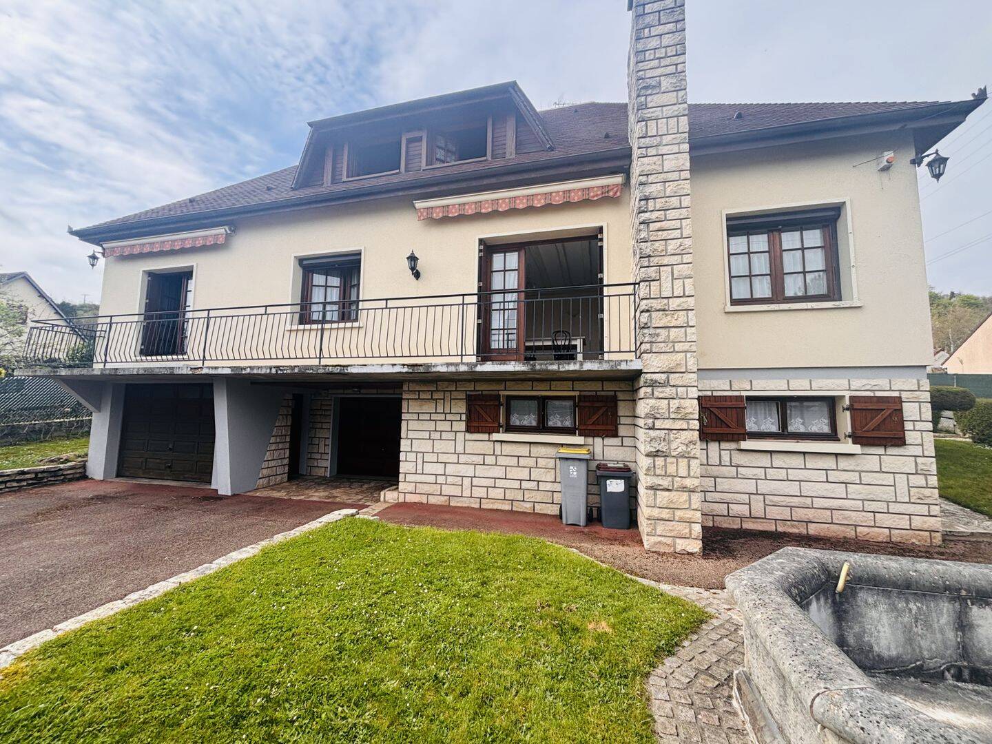 Maison 4 pièces 209 m² · à Paron · 209,3 m² · 248 000 €