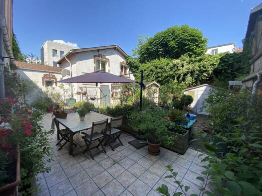 Loft à vendre 1 900 000 € 9 pièces 8 chambres 445 m² RDC Bas Montreuil-Bobillot Montreuil 93100