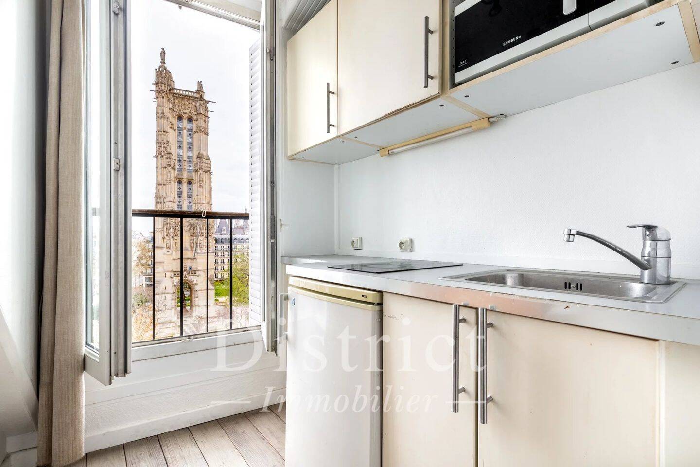 Appartement 1 pièce 13 m² · à Paris 1er Arrondissement · 12,6 m² · 198 000 €