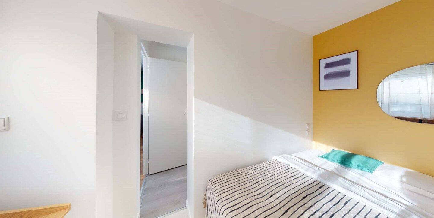 1 pièce 15 m² · à Rouen · 15 m² · 305 €
