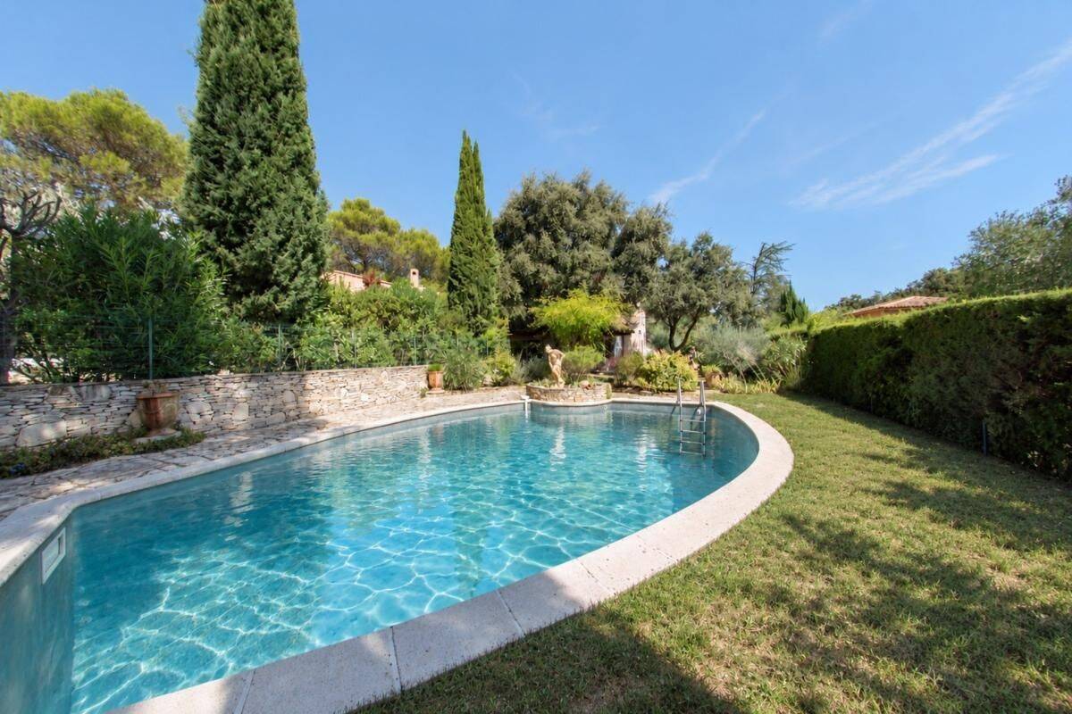 Maison 5 pièces 125 m² · à Villeneuve-lès-Avignon · 125 m² · 480 000 €