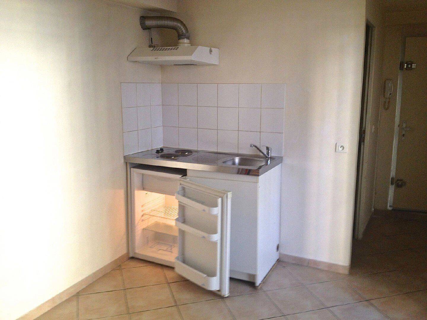 Appartement 1 pièce 15 m² · à Aix-en-Provence · 15 m² · 425 €/mois
