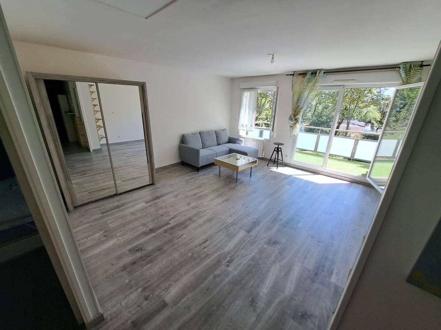 Appartement 2 pièces 60 m² · à Lyon 9ème Arrondissement · 60 m² · 1 050 €