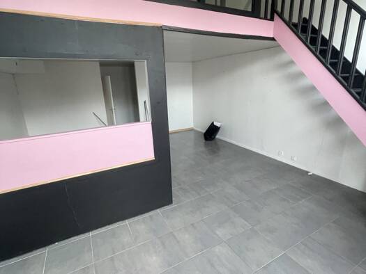 Boutique à louer 1 310 € 67,5 m² de surface de vente Pressoir-Prompt-Bas Coudray Corbeil-Essonnes 91100