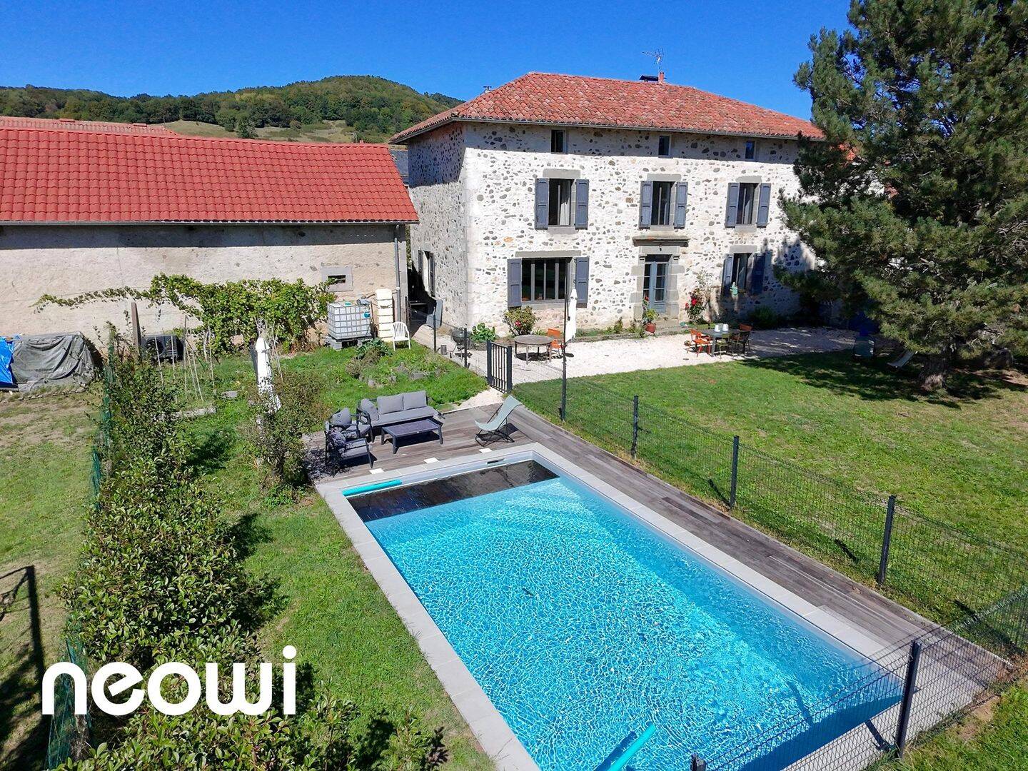 Maison 5 pièces 210 m² · à Arpajon-sur-Cère · 210 m² · 472 500 €