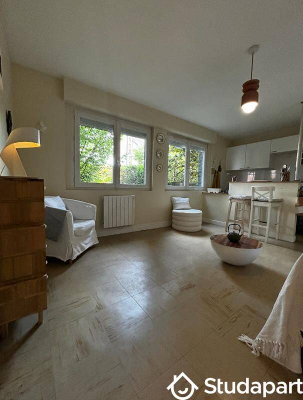Appartement 1 pièce 27 m² · à Montreuil · 27 m² · 1 049 €