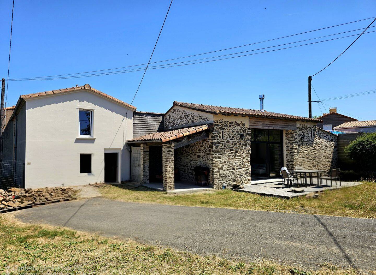 Maison 6 pièces 206 m² · à La Remaudière · 206 m² · 398 475 €