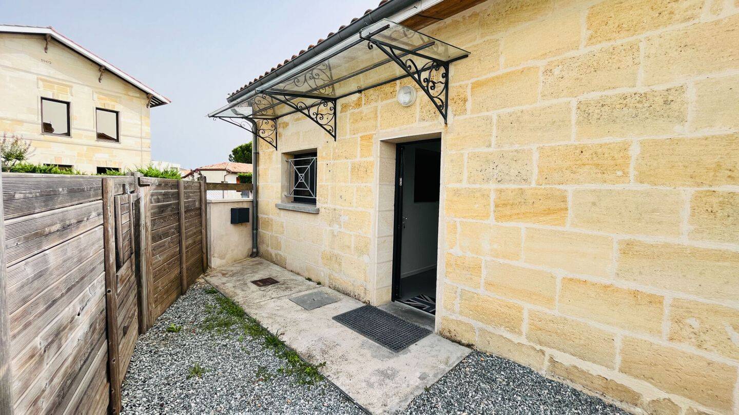 Maison 4 pièces 103 m² · à Cadaujac · 102,6 m² · 1 285 €