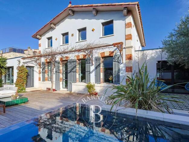 Maison de plain-pied à vendre 1 590 000 € 7 pièces 4 chambres 250 m² 400 m² de terrain Saint Jean du désert Marseille 12ème arrondissement 13012