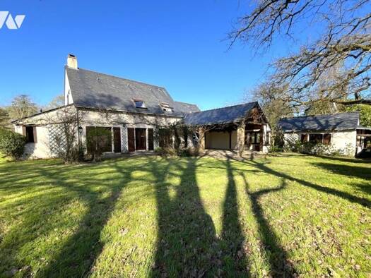 Maison à vendre 447 200 € 6 pièces 5 chambres 132 m² 1 251 m² de terrain La Chapelle-sur-Erdre 44240