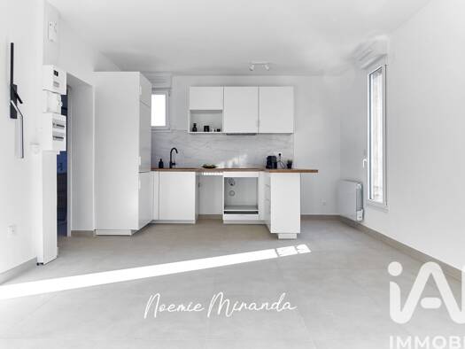 Appartement à vendre 165 000 € 2 pièces 1 chambre 38 m² Étage 1/5 Centre Ville-Calais Argenteuil 95100