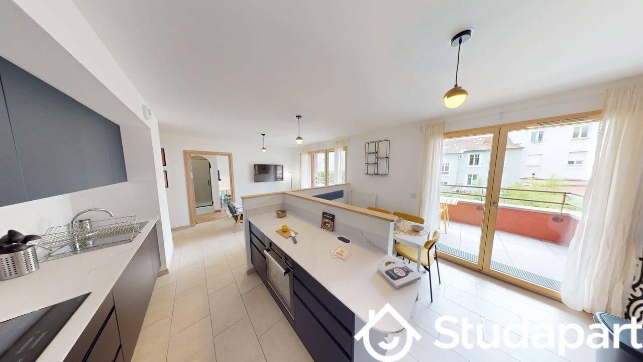 1 pièce 17 m² · à Lyon 7ème Arrondissement · 17 m² · 849 €