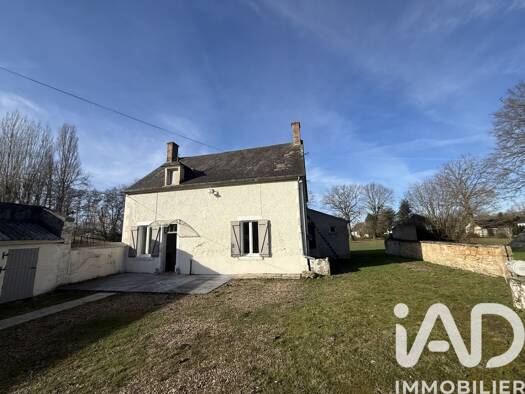 Maison de plain-pied à vendre 94 500 € 3 pièces 2 chambres 71 m² 4 352 m² de terrain La Guerche-sur-l'Aubois 18150