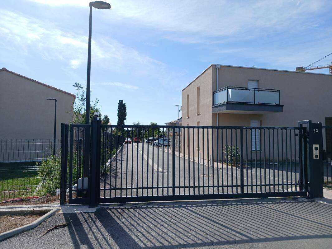 Appartement 2 pièces 46 m² · à Istres · 46 m² · 736 €/mois