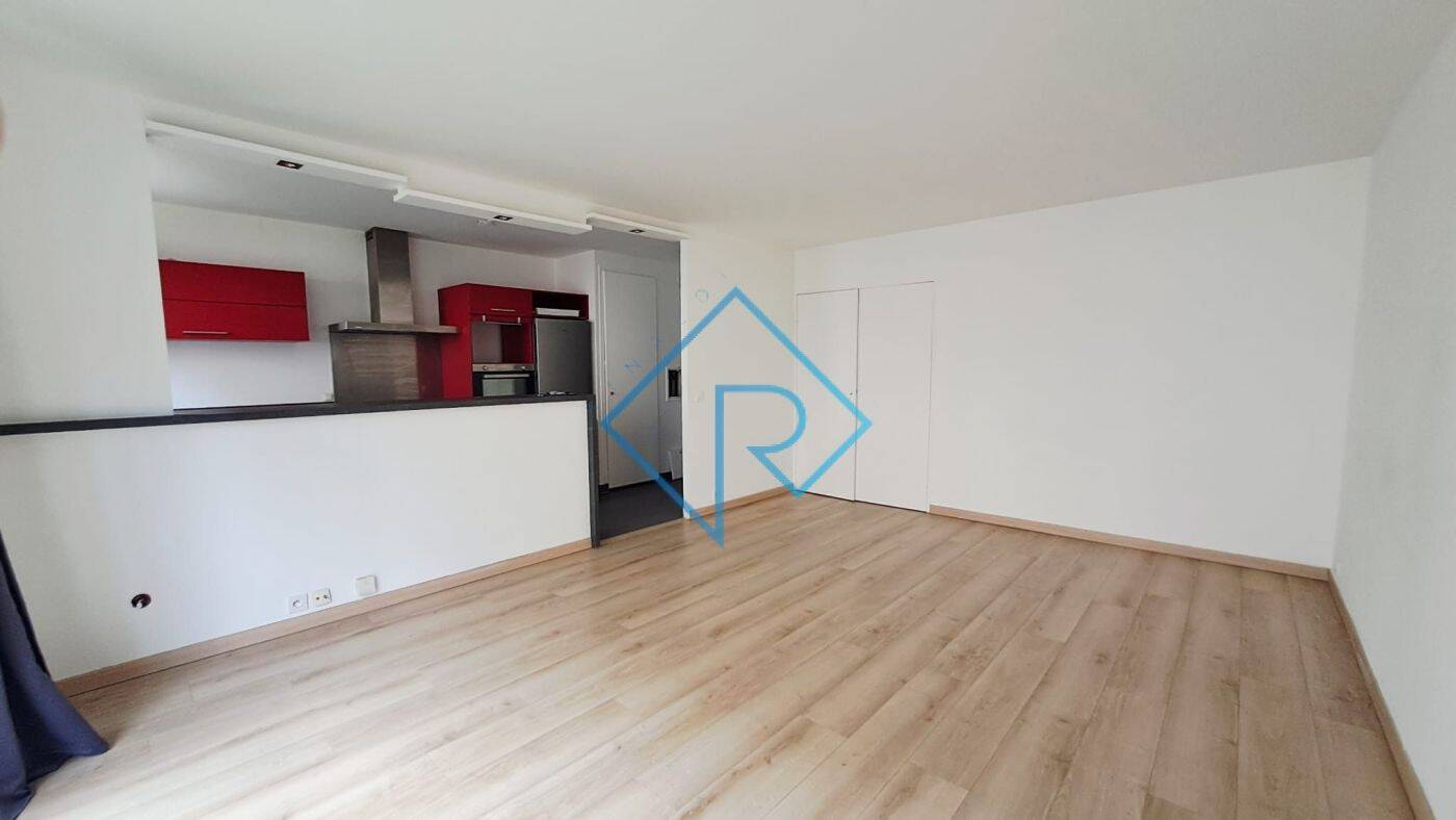 Appartement 3 pièces 82 m² · à Paris 19ème Arrondissement · 82 m² · 625 000 €