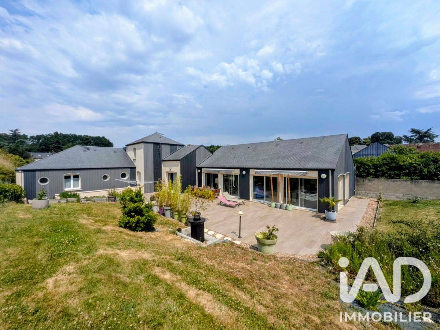 Maison 6 pièces 202 m² · à Savonnières · 202 m² · 650 000 €