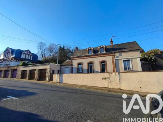 Maison à vendre 91 000 € 4 pièces 1 chambre 67 m² 1 210 m² de terrain Saint-Calais 72120