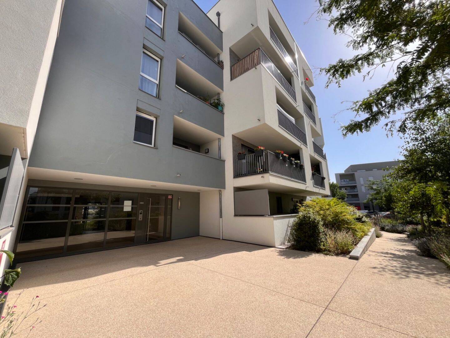 Appartement 2 pièces 37 m² · à Oullins-Pierre-Bénite · 37,2 m² · 658 €/mois