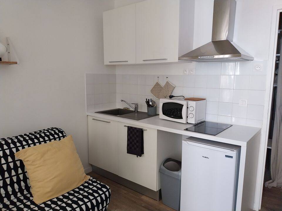 Appartement 1 pièce 16 m² · à Nîmes · 16 m² · 450 €