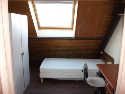 Studio à louer 290 € 1 pièce 13 m² Rédené 29300