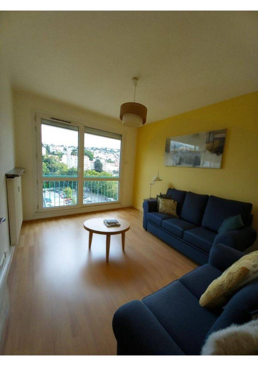 Appartement 3 pièces 65 m² · à Saint-Étienne · 65 m² · 780 €