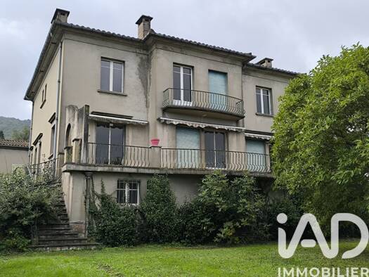 Maison à vendre 220 000 € 8 pièces 4 chambres 250 m² 923 m² de terrain La Lauze Mazamet 81200