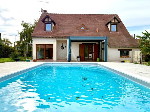 Maison à vendre 324 000 € 7 pièces 4 chambres 117 m² 1 017 m² de terrain La Ferté-Saint-Aubin 45240