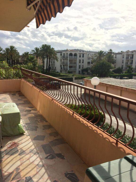 Appartement 2 pièces 46 m² · à Sanary-sur-Mer · 45,5 m² · 649 €/mois