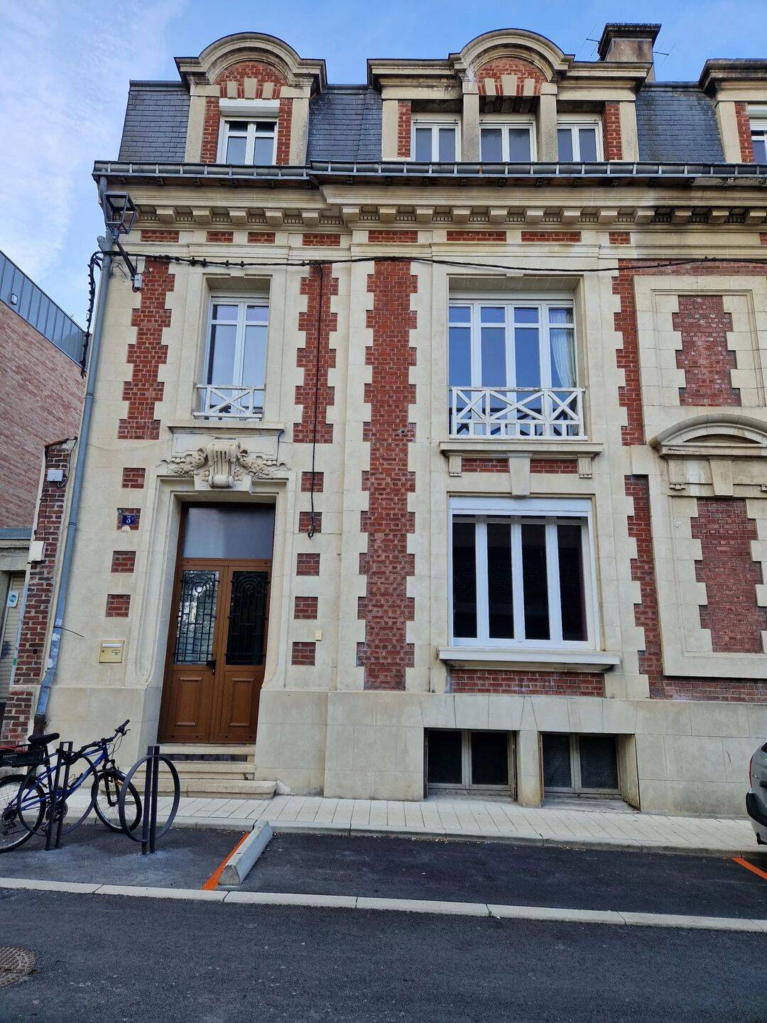 Maison 8 pièces 220 m² · à Saint-Quentin · 220 m² · 299 500 €