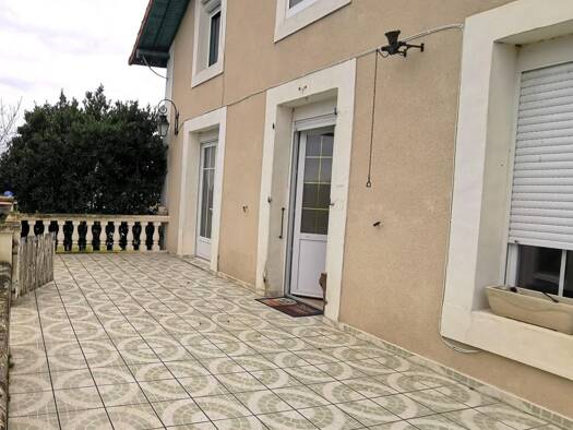 Maison à vendre 118 000 € 5 pièces 3 chambres 159 m² 8 625 m² de terrain Baugy 18800