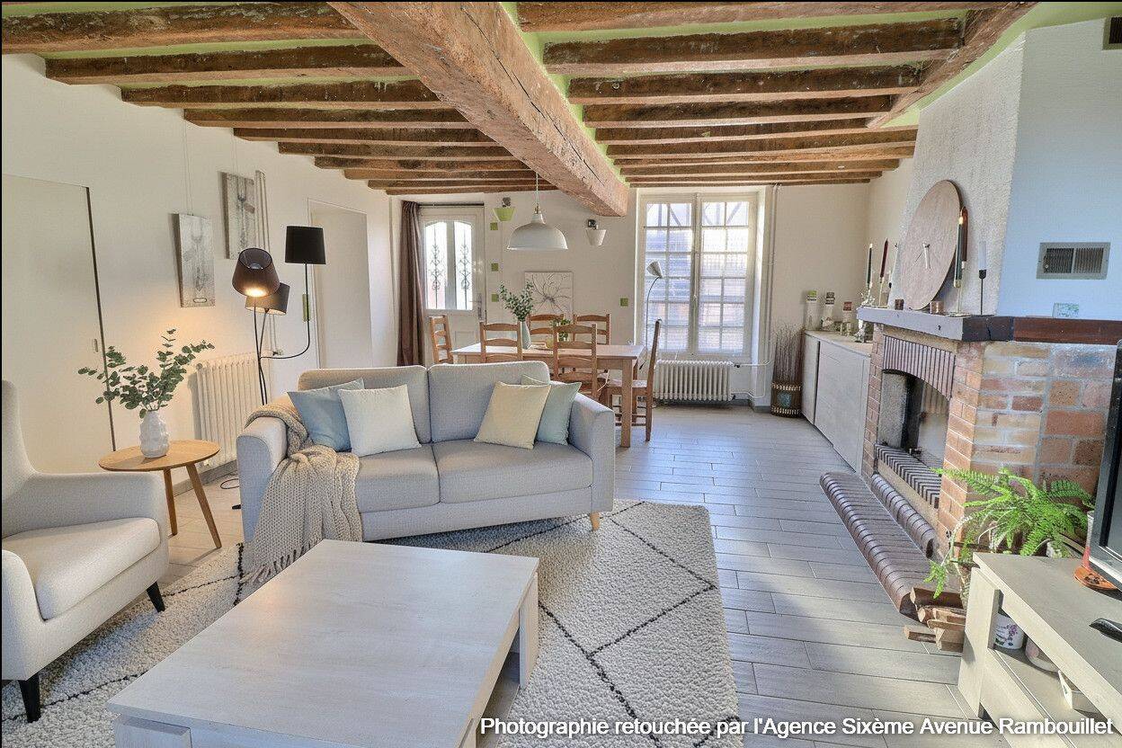 Maison 7 pièces 145 m² · à Sonchamp · 145 m² · 299 000 €