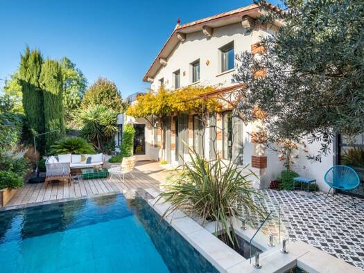 Maison de plain-pied à vendre 1 590 000 € 6 pièces 4 chambres 220 m² Saint Barnabé Marseille 12ème arrondissement 13012