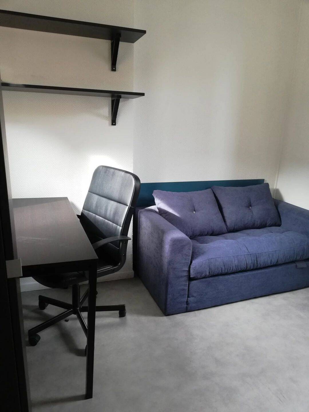 Appartement 1 pièce 12 m² · à Dijon · 11,7 m² · 310 €