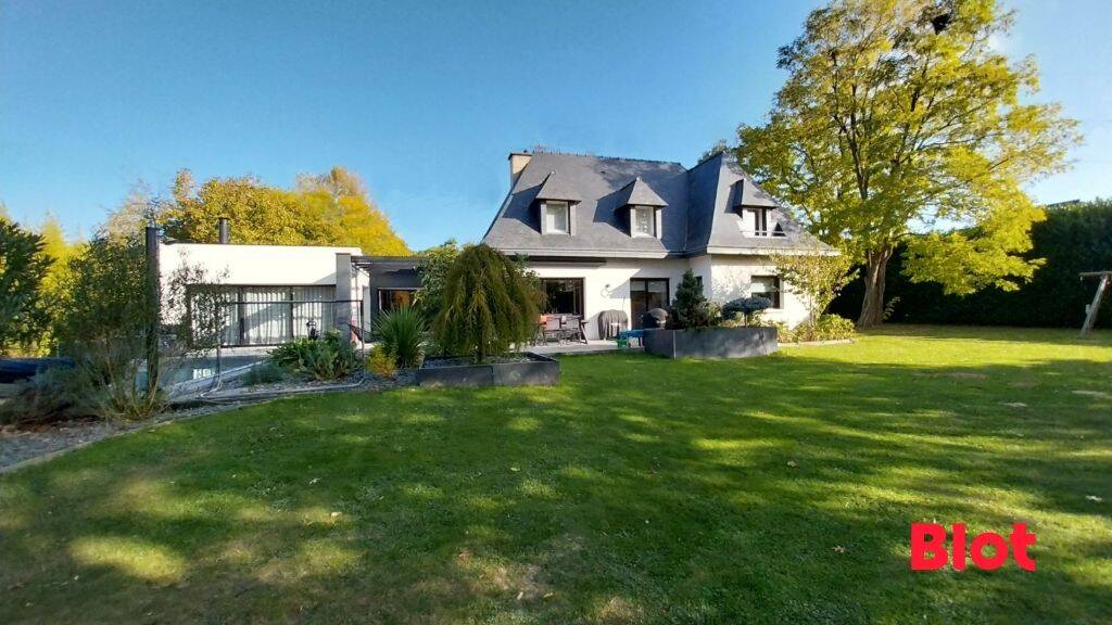 Maison 8 pièces 230 m² · à Saint-Grégoire · 230 m² · 1 260 000 €