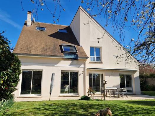 Maison à vendre 795 000 € 10 pièces 6 chambres 216 m² 783 m² de terrain Orsay 91400