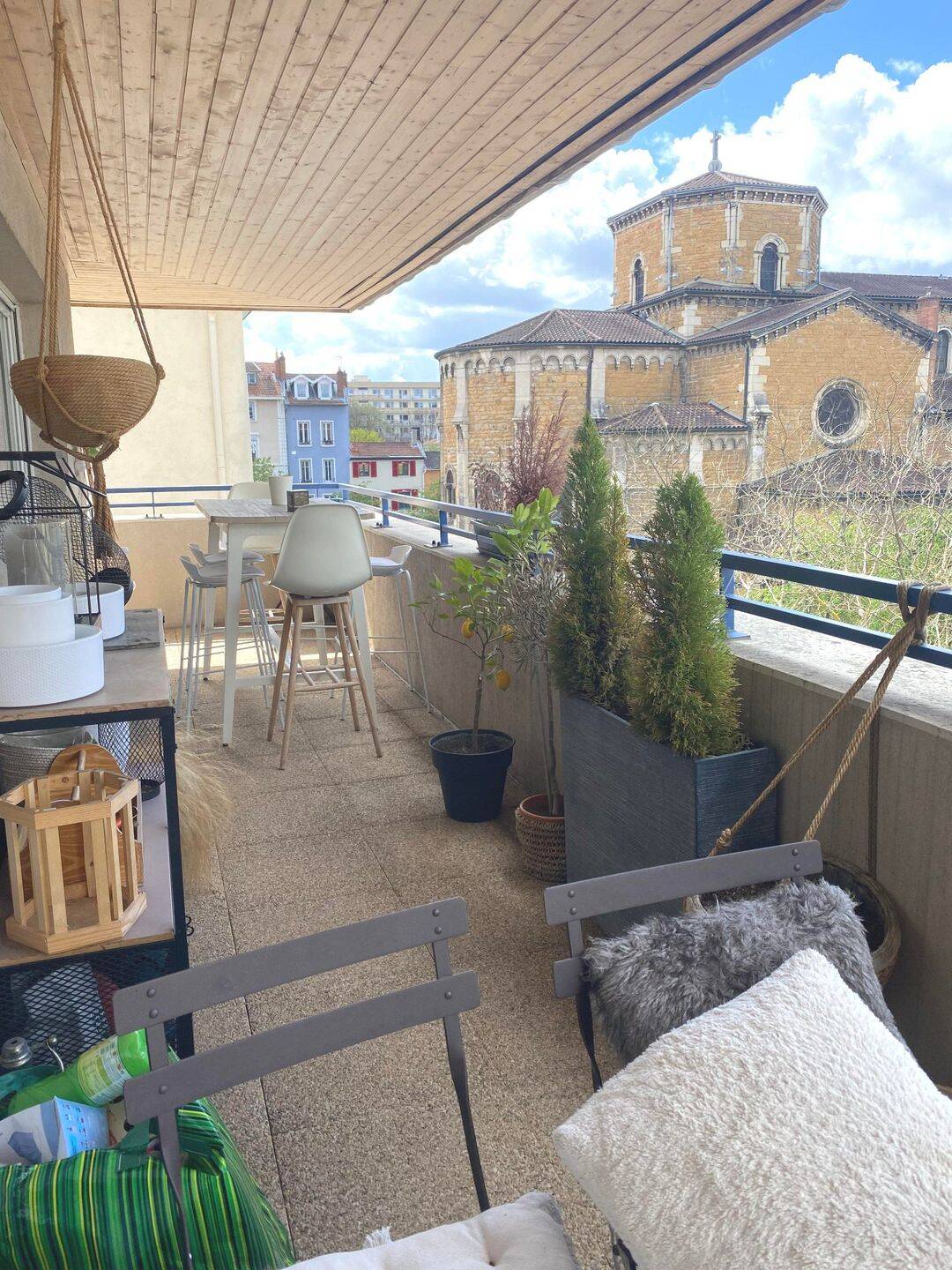 Appartement 4 pièces 94 m² · à Écully · 94 m² · 1 917 €