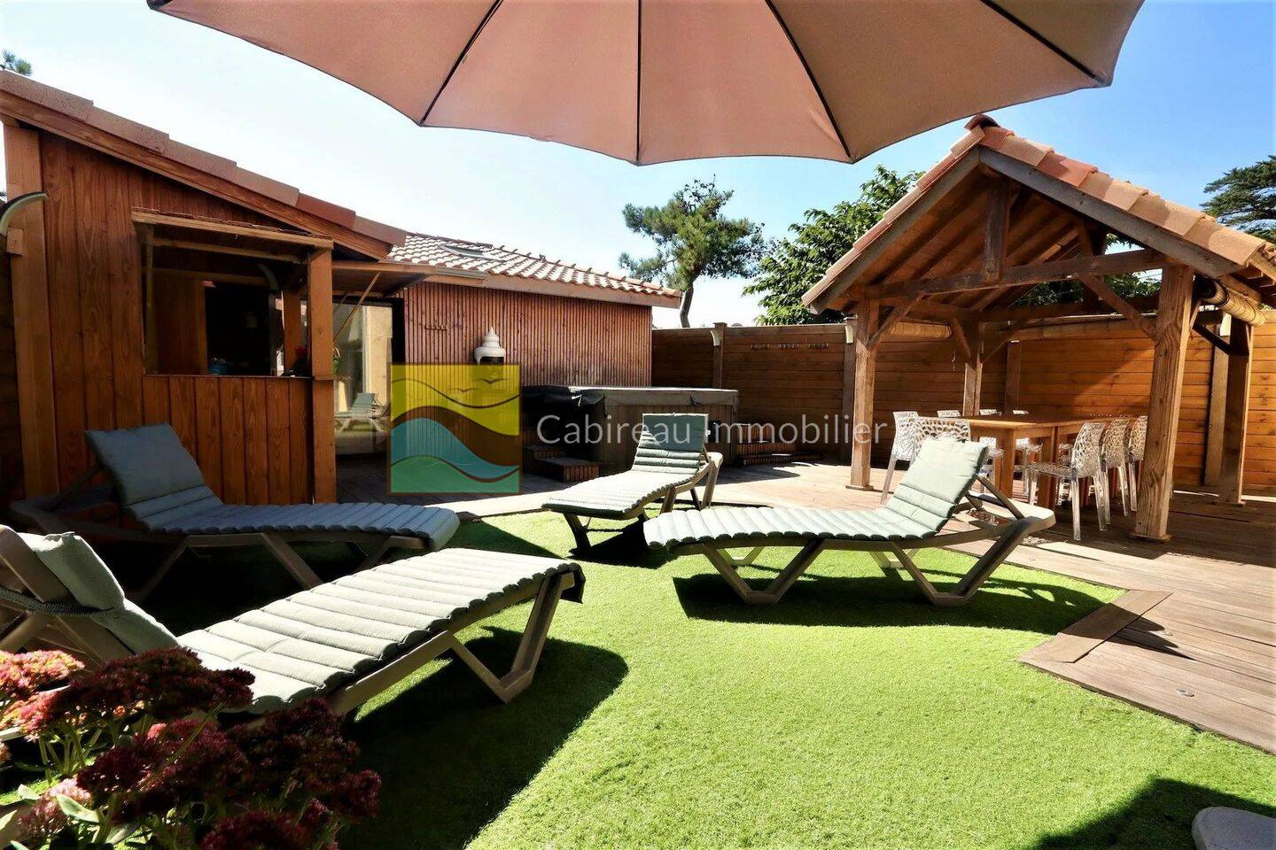 Maison 6 pièces 220 m² · à Lacanau · 220 m² · 985 000 €