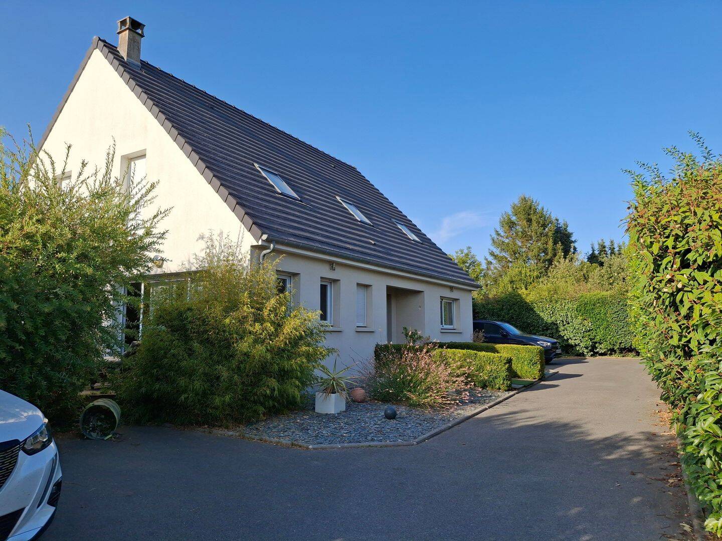 Maison 8 pièces 185 m² · à Lahoussoye · 185 m² · 442 000 €