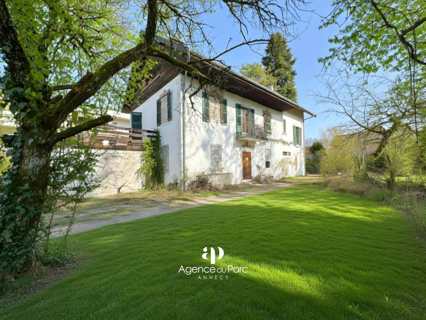 Maison 11 pièces 289 m² · à Annecy · 288,9 m² · 1 700 000 €