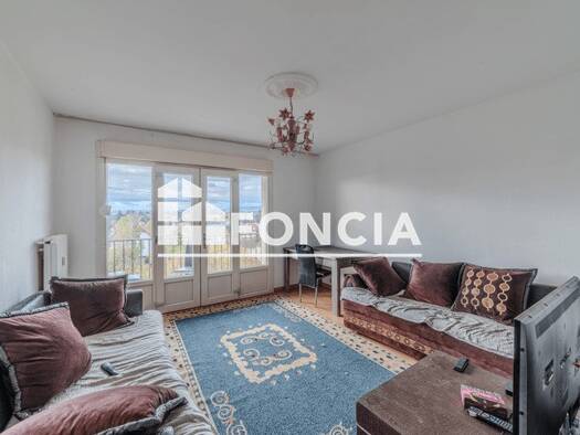 Appartement à vendre 69 000 € 3 pièces 2 chambres 63 m² Étage 4/4 Clermont-Est Roanne 42300