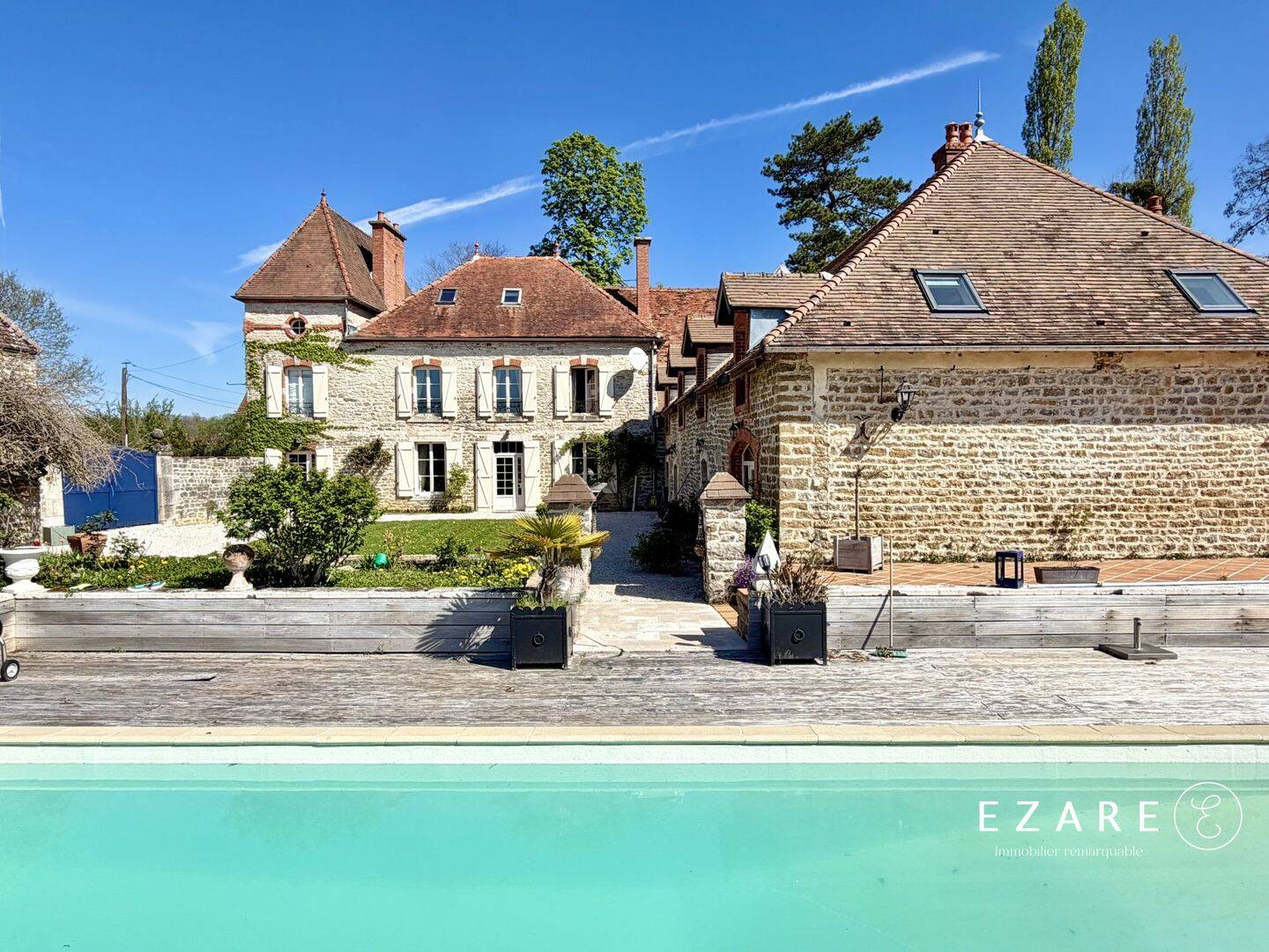 Maison 12 pièces 515 m² · à Beaune · 515 m² · 990 000 €