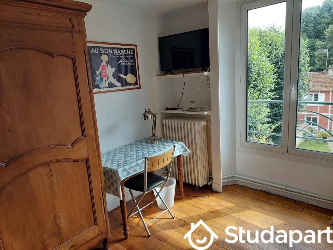 Appartement 1 pièce 12 m² · à Fontainebleau · 12 m² · 650 €